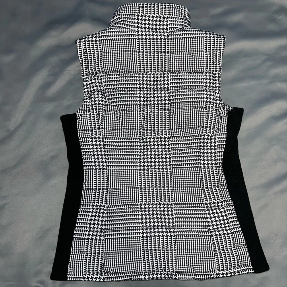 Calvin Klein quilted puffer vest - Picture 2 of 6